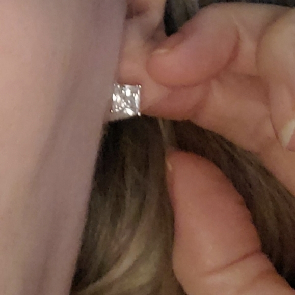 All 3 prs of 925 SS. Swarovski crystal stones - Picture 2 of 7